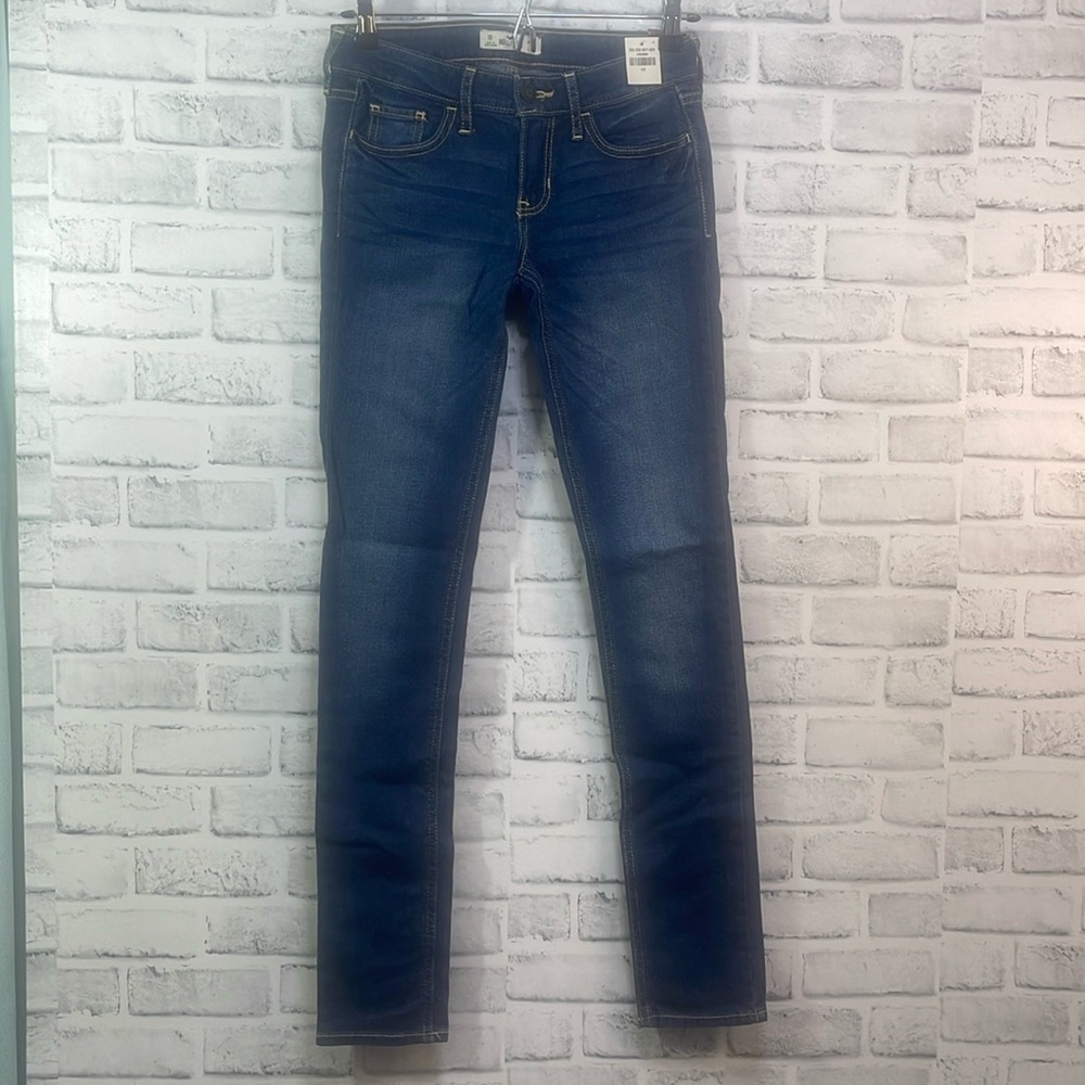 Hollister Super Skinny Jeans NWT 25x31
